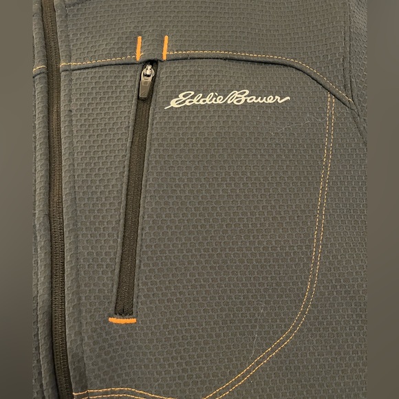 Spring Sale! Eddie Bauer zipped hoodie - like new. Fits: 5’ 6”- 10” & 130-150lbs - Picture 2 of 10